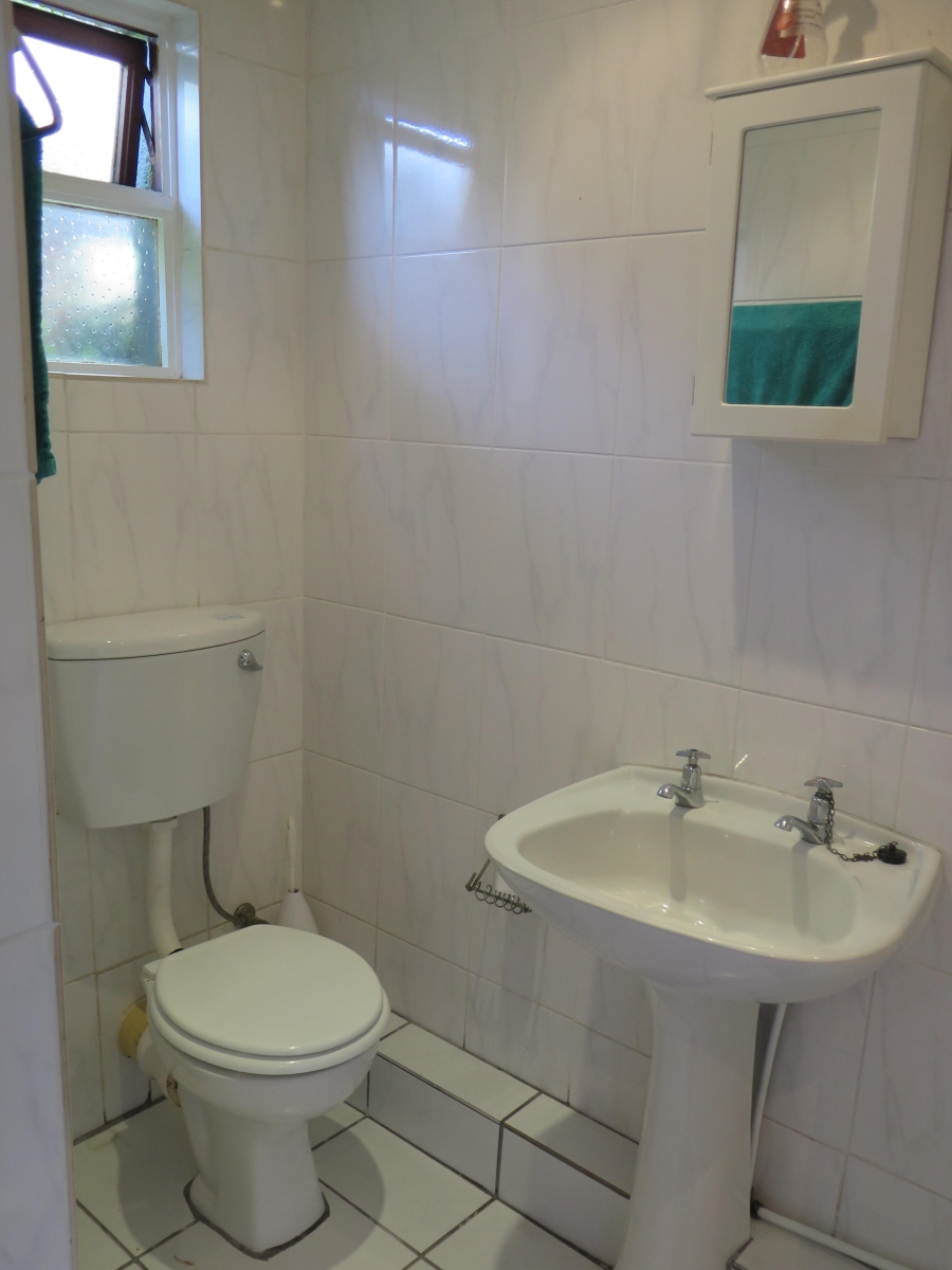 To Let 1 Bedroom Property for Rent in Mowbray Western Cape